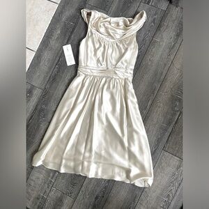 🩶NWT! The Limited -Event cream cocktail silk midi dress. Size 4